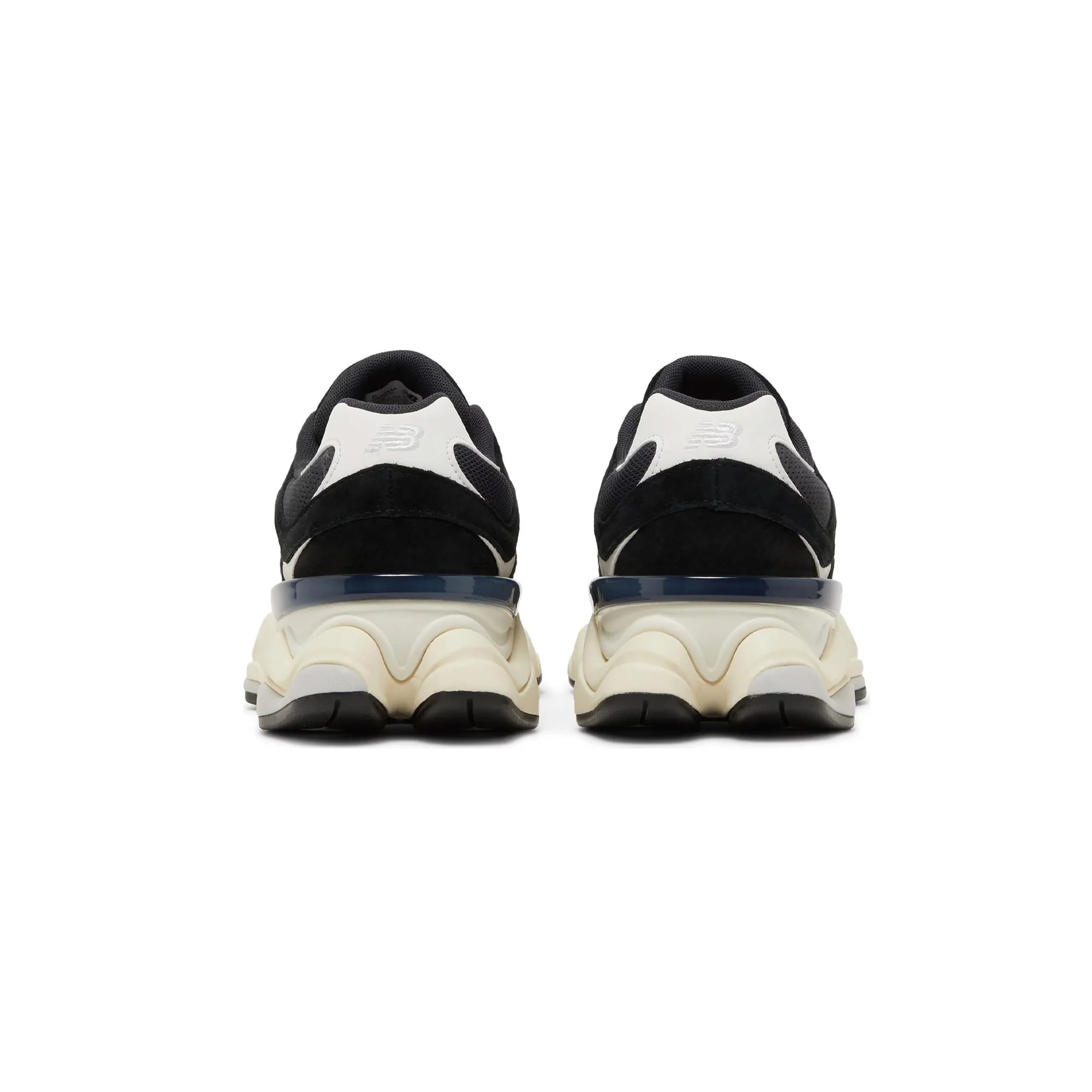 9060 'Black and White' (2023) - Image 4