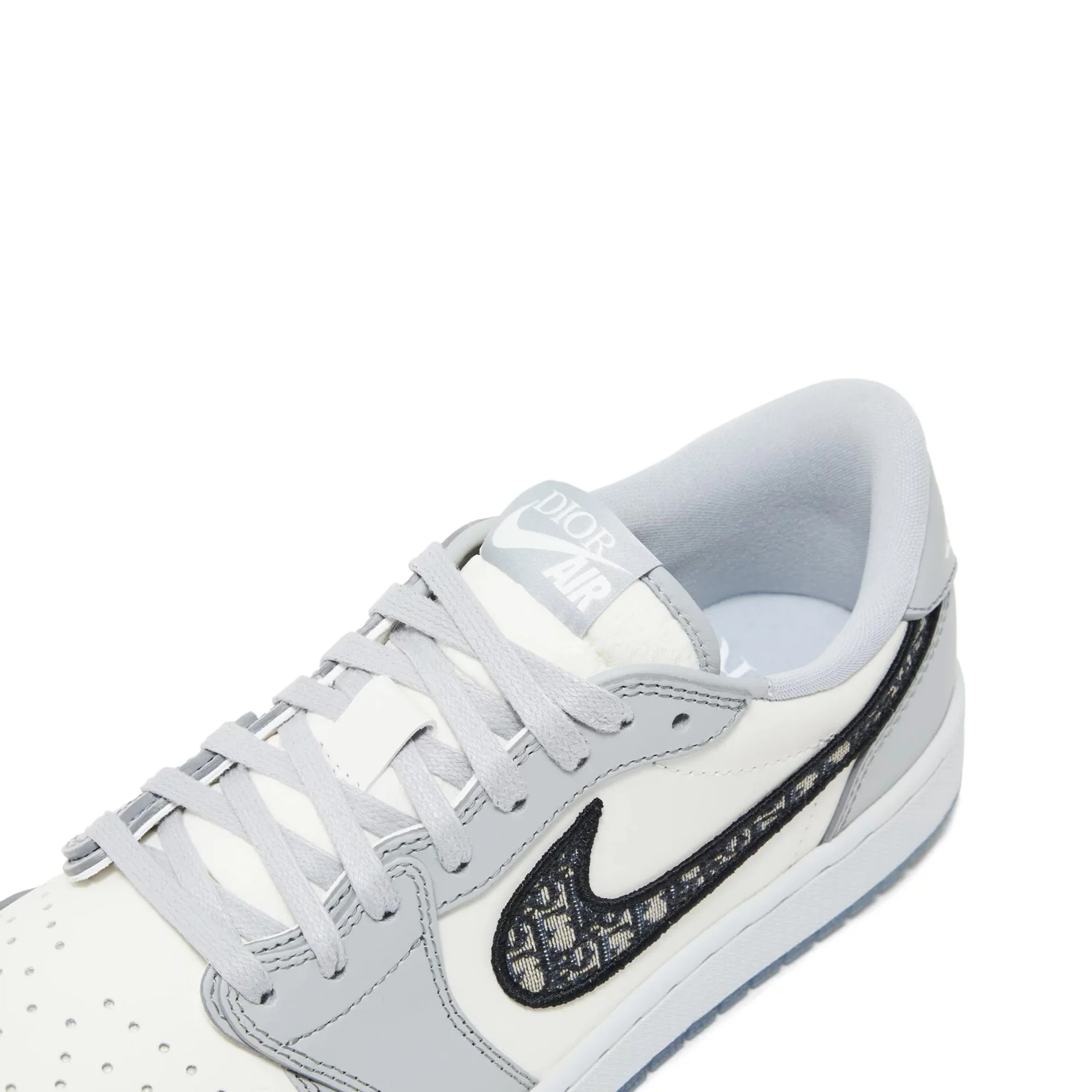 Air Jordan 1 Low x Dior - Image 10