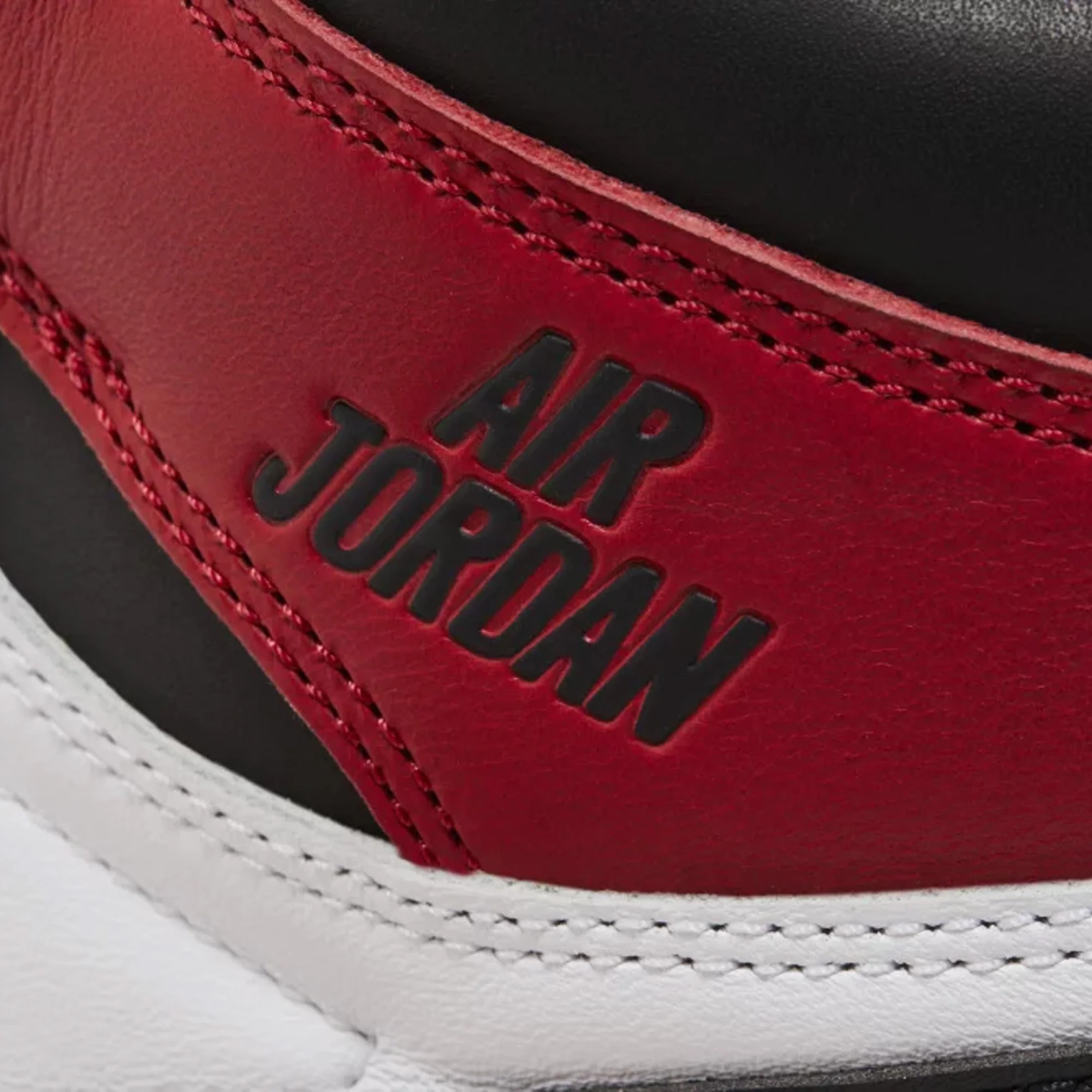 Air Jordan 1 Retro High OG 'Black Toe Reimagined' (2025) - Image 7