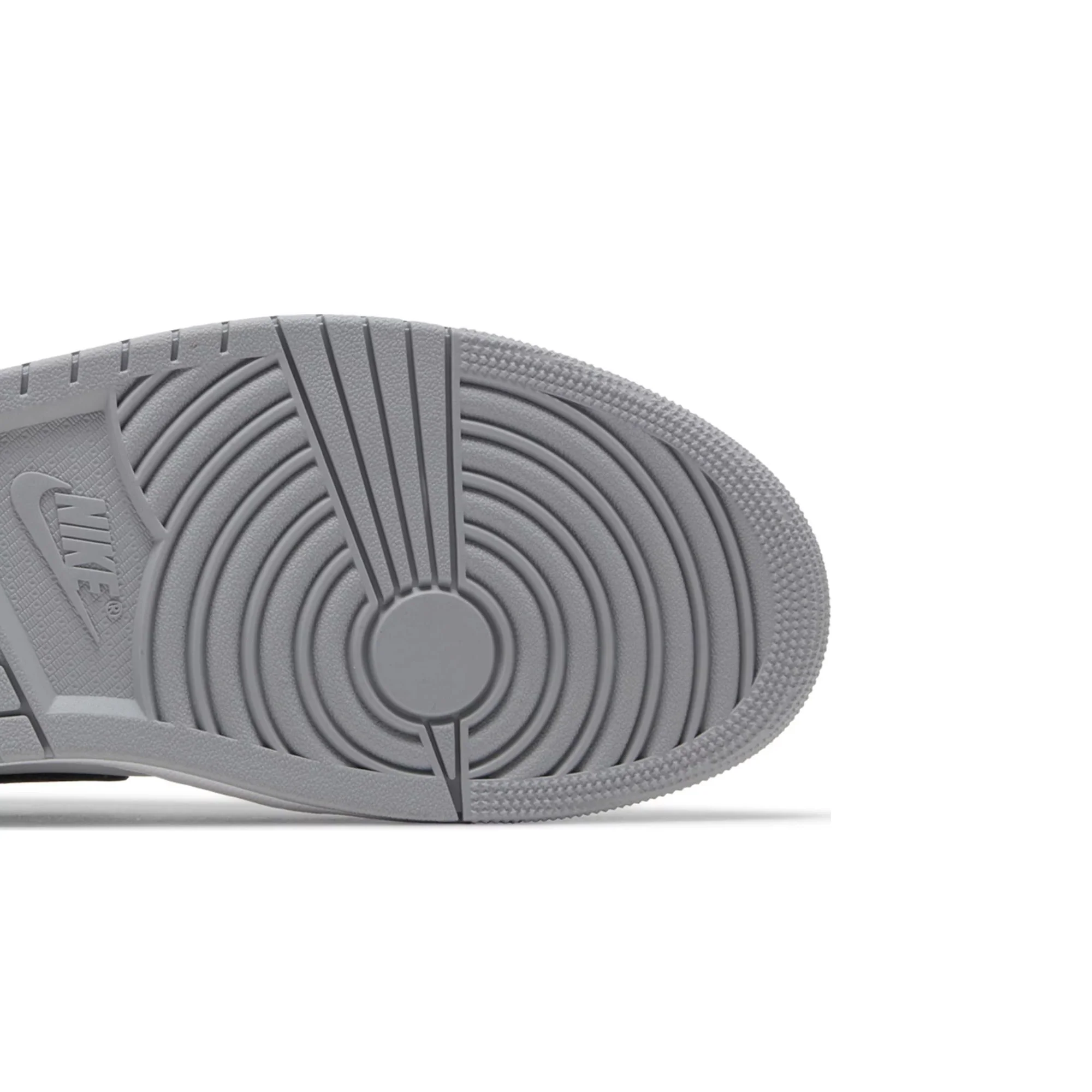 Air Jordan 1 Retro Low OG 'Barons' (2024) - Image 8