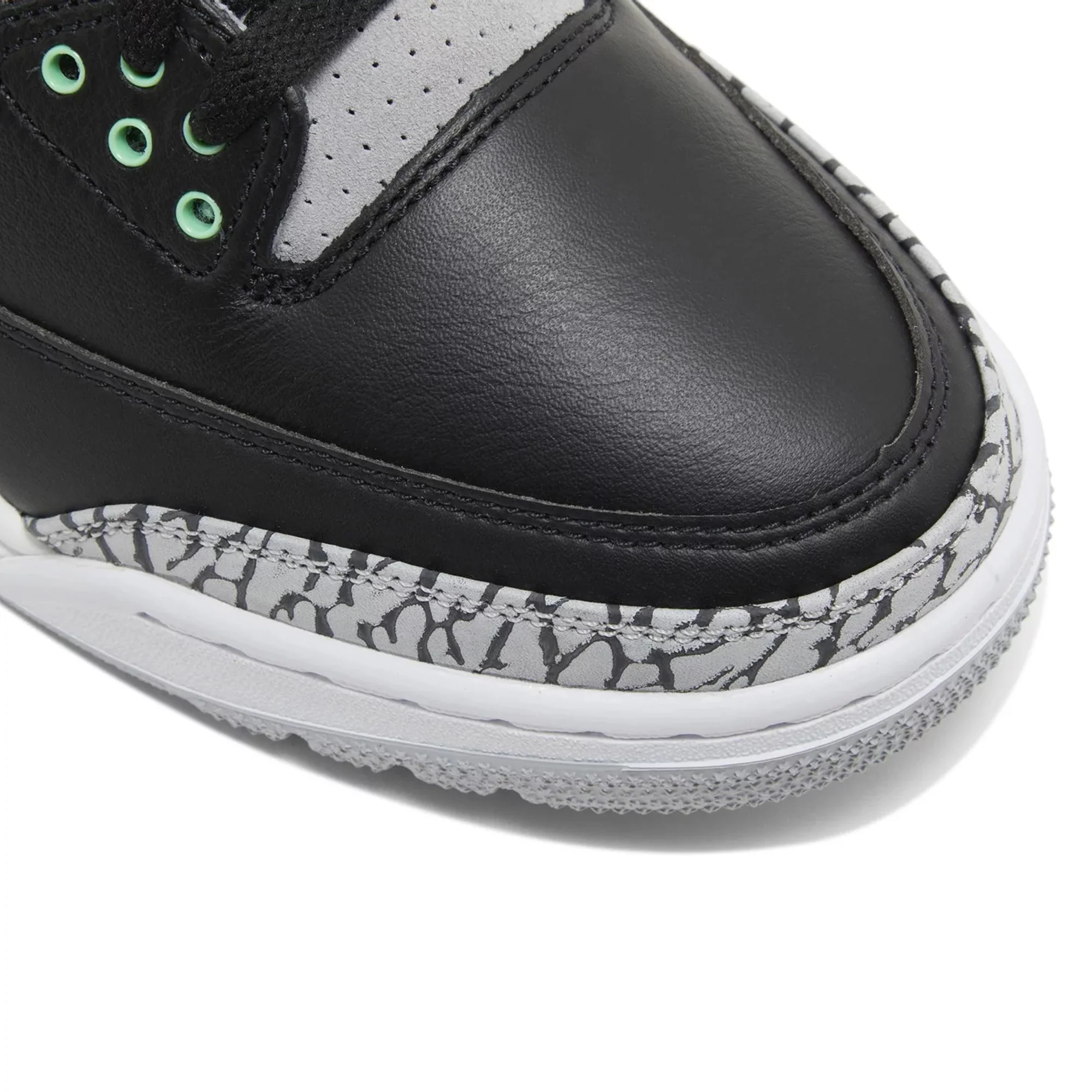 Air Jordan 3 Retro 'Green Glow' (2024) - Image 9