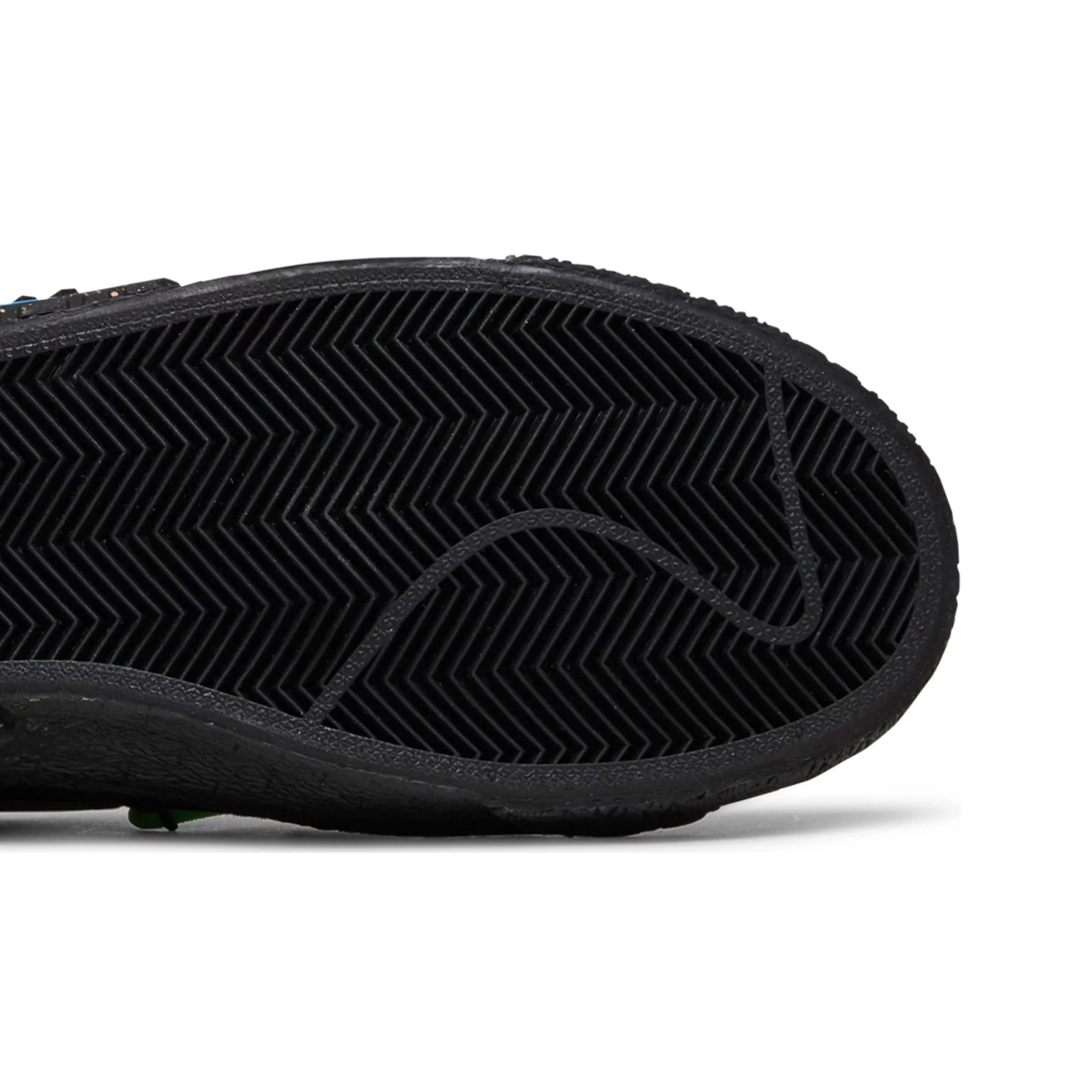 Blazer Low x Off-White 'Black Electro Green' (2022) - Image 9