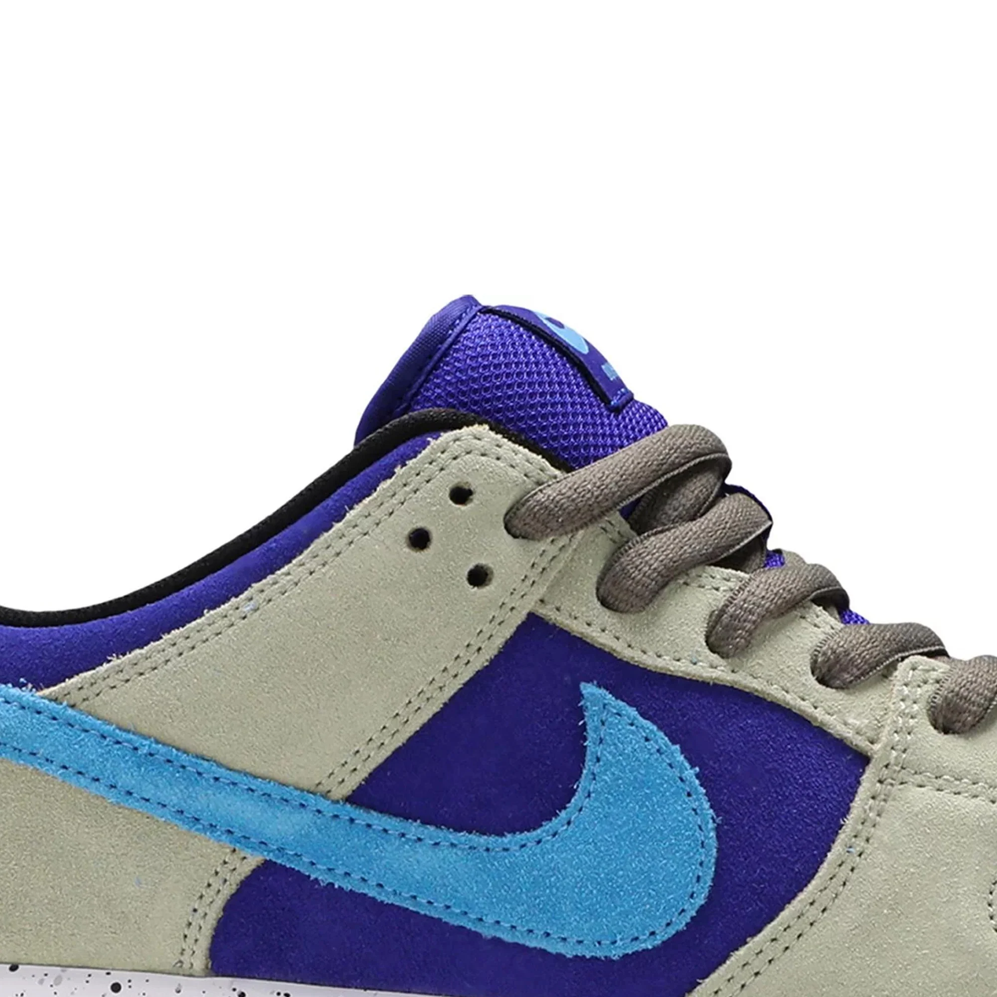 Dunk Low SB x ACG 'Celadon' - Image 6