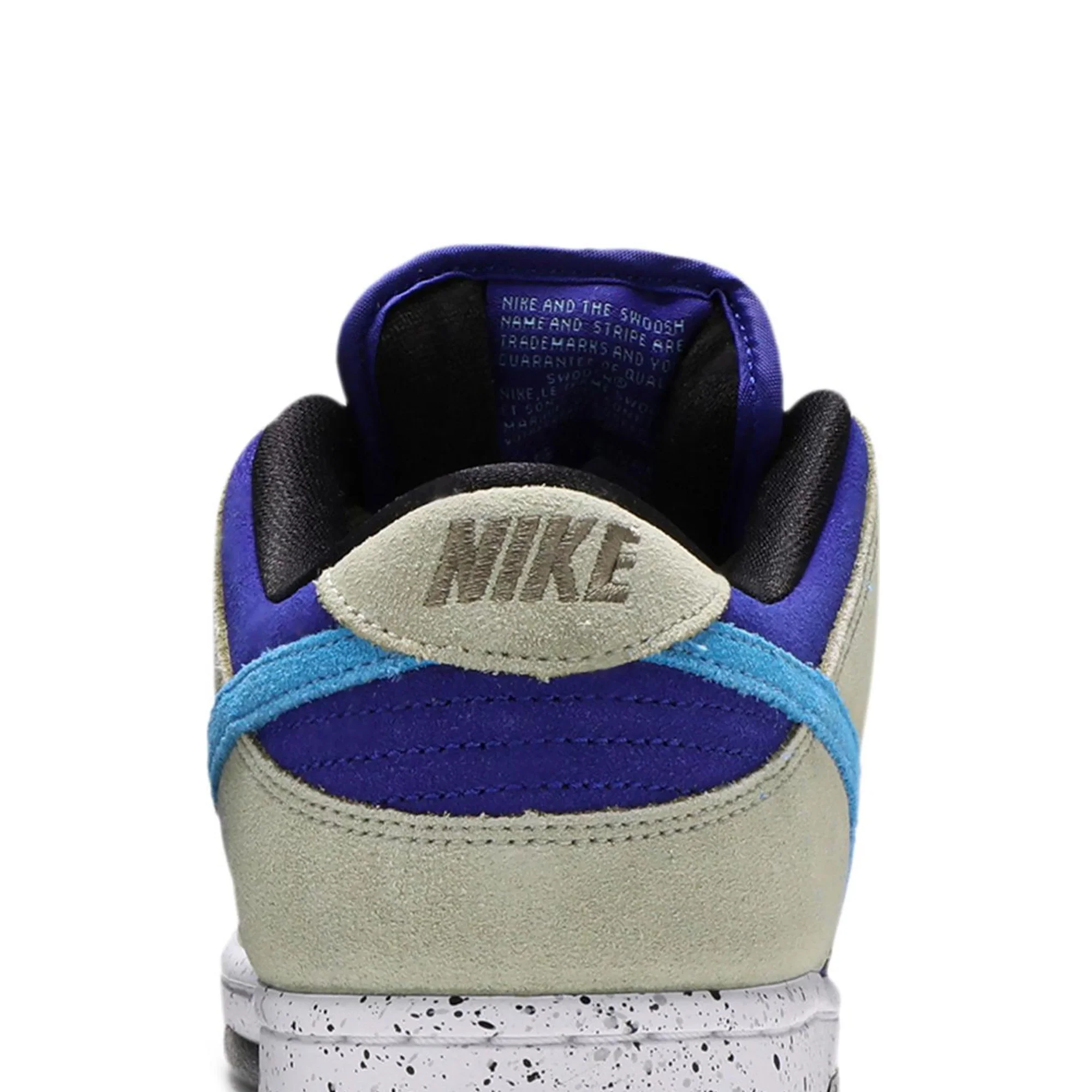 Dunk Low SB x ACG 'Celadon' - Image 7