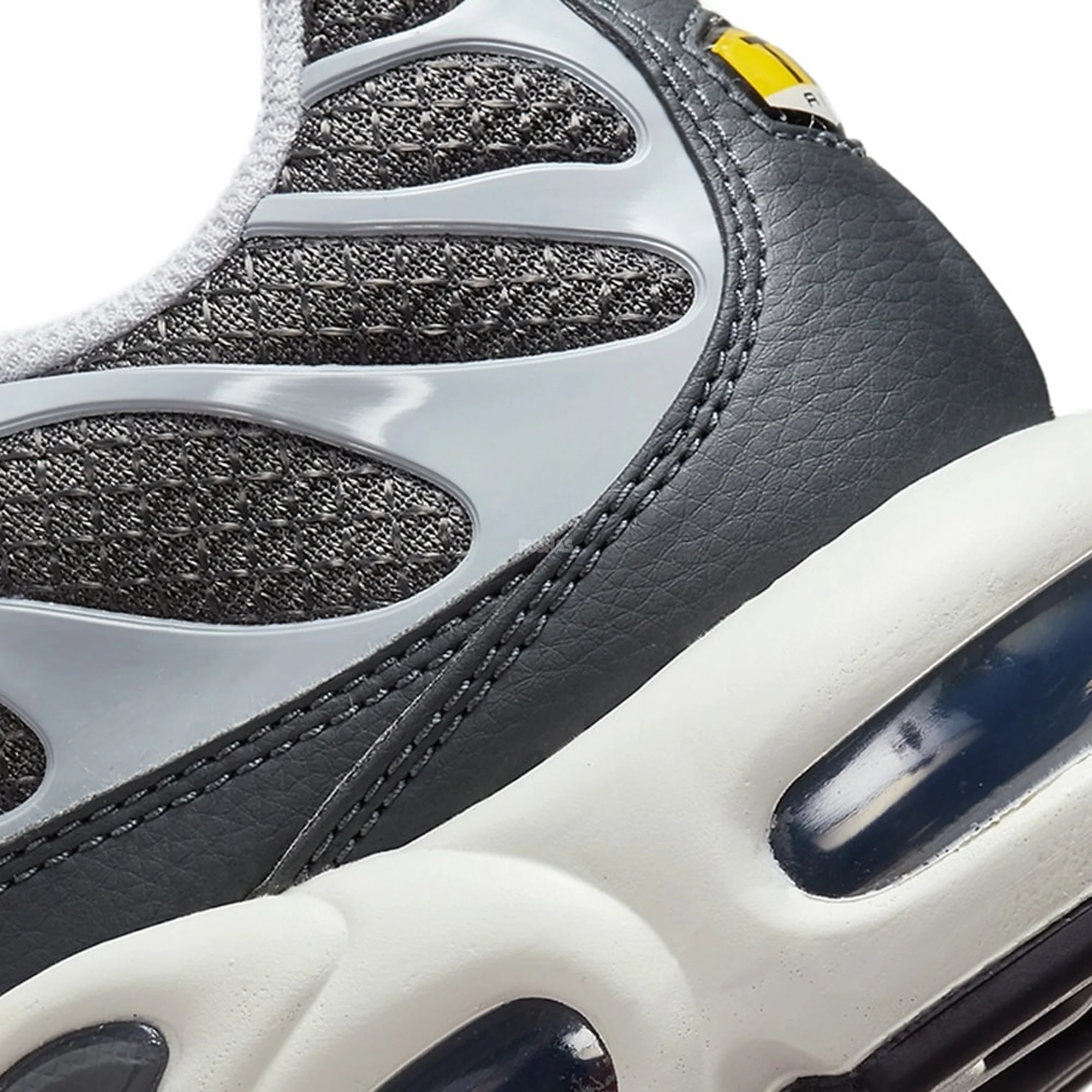 Nike Air Max Plus TN 'Greyscale Cool Grey' (2023) - Image 6