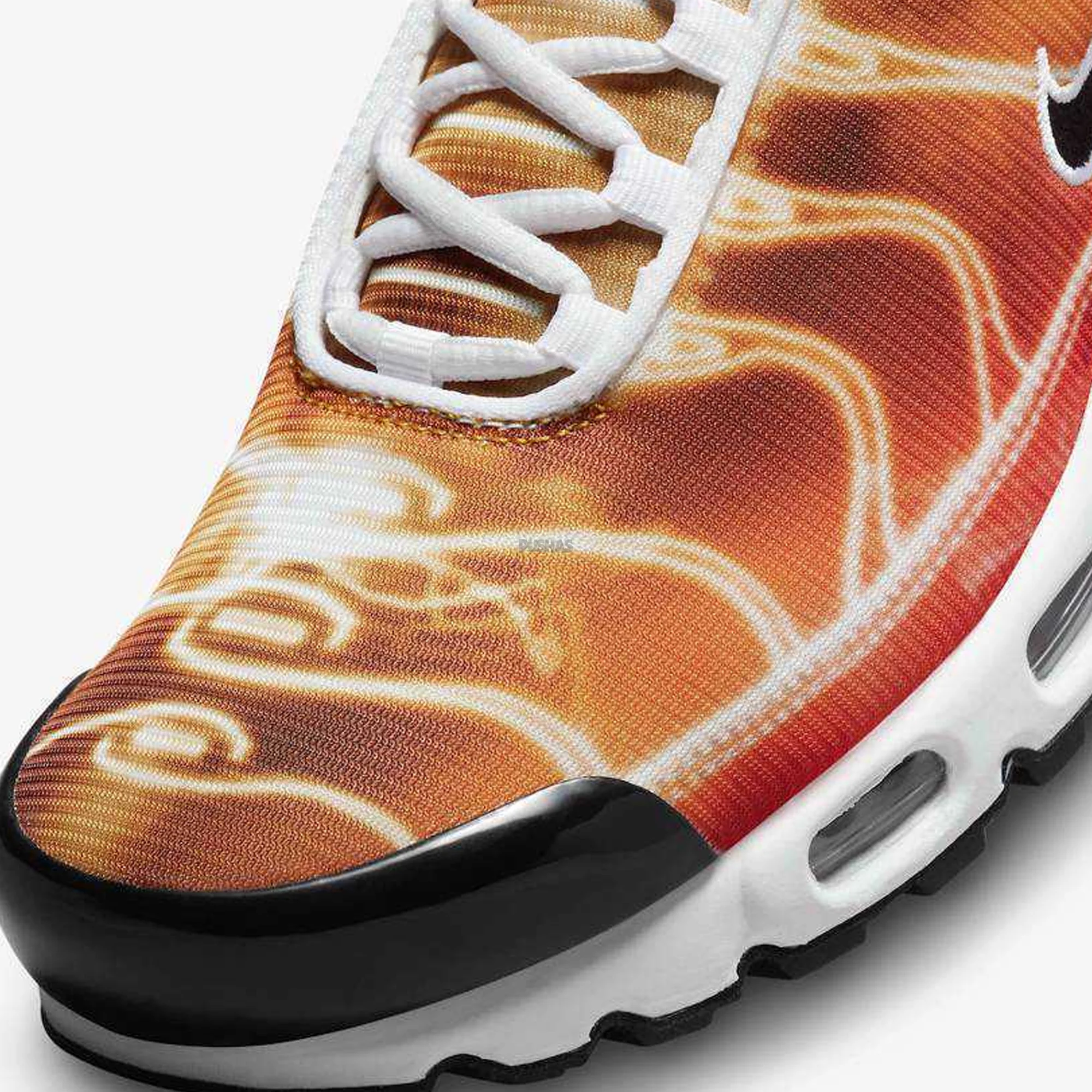 Nike Air Max Plus TN 'Light Photography' (2023) - Image 7