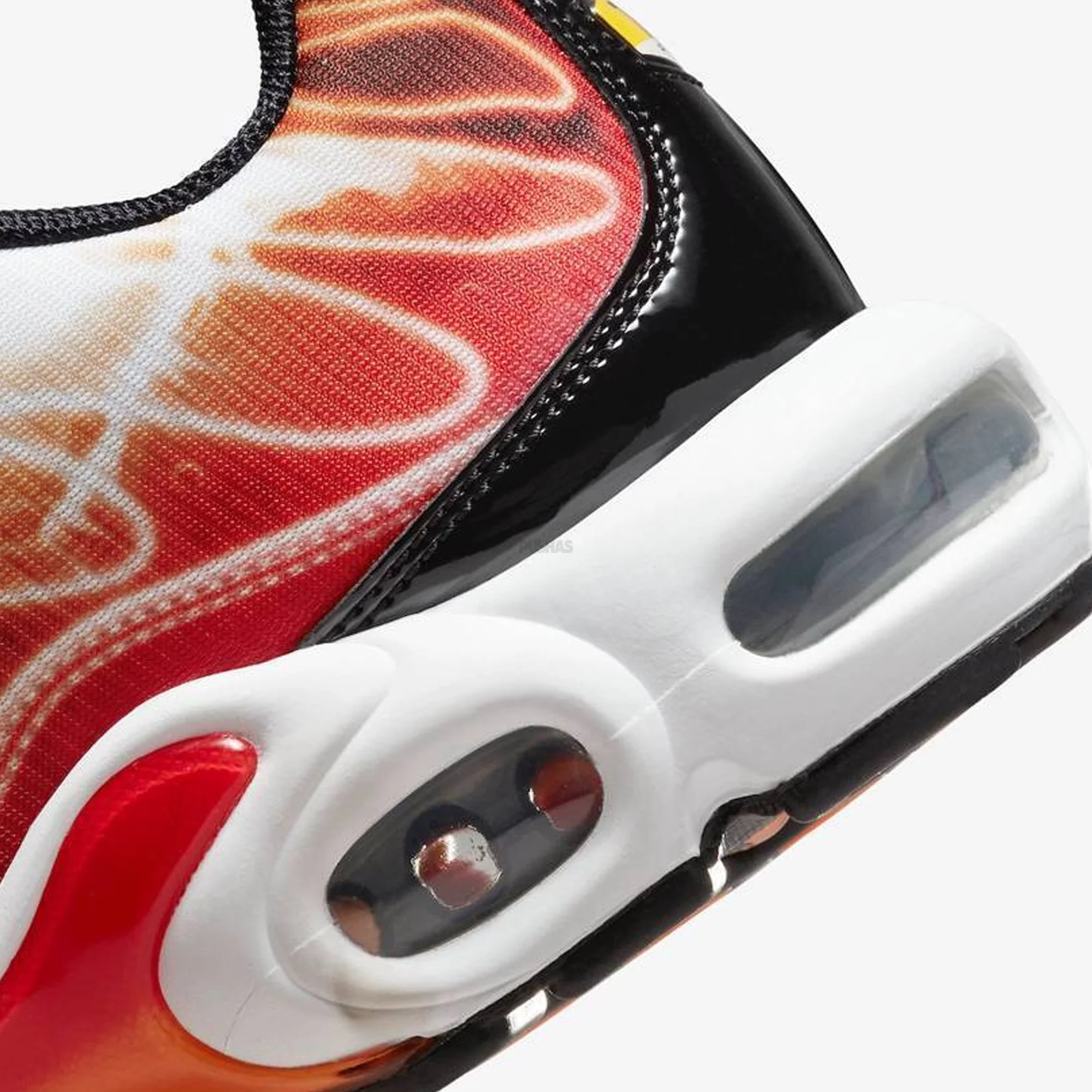 Nike Air Max Plus TN 'Light Photography' (2023) - Image 8