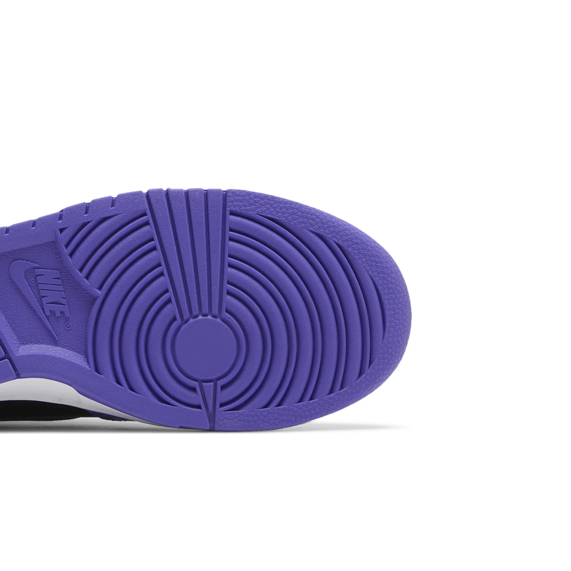 Nike Dunk High 'Psychic Purple' (2023) - Image 8