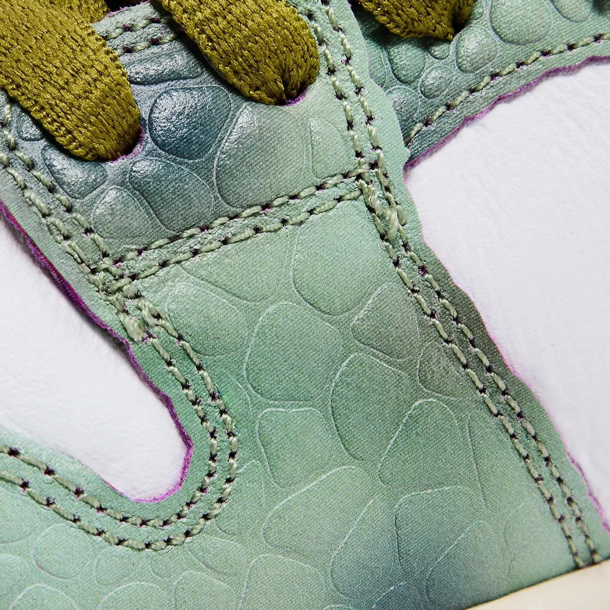 Nike SB Dunk Low Alexis Sablone 'Chameleon' (2024) - Image 7