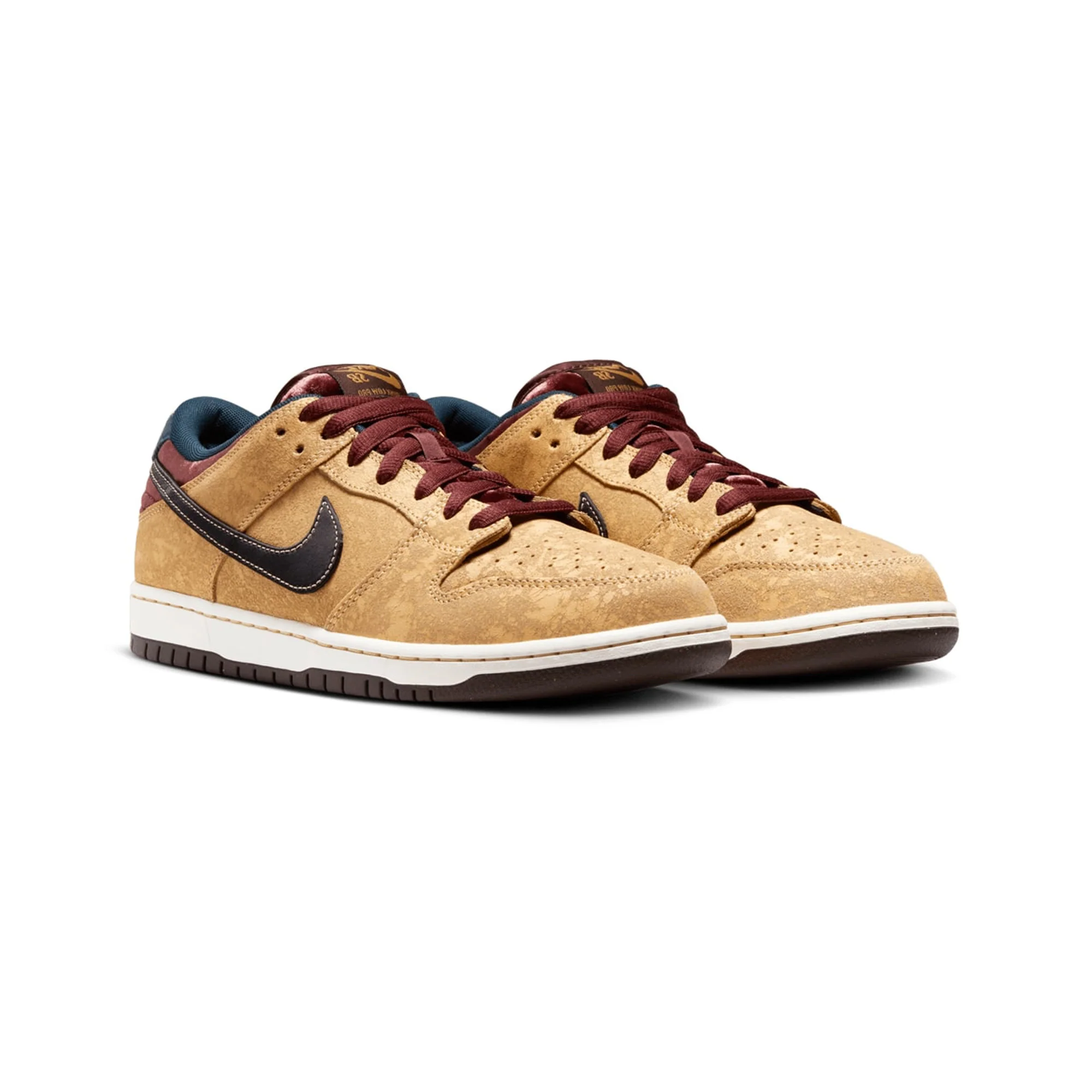 Nike SB Dunk Low 'City of Cinema' (2024) - Image 2