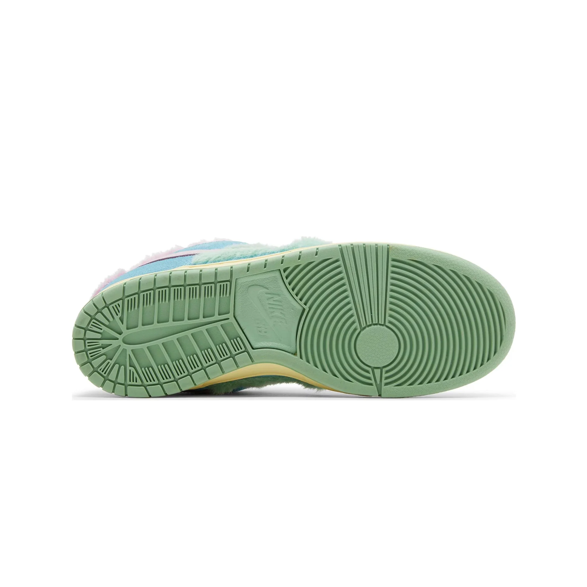 Nike SB Dunk Low 'Verdy Visty' (2024) - Image 5