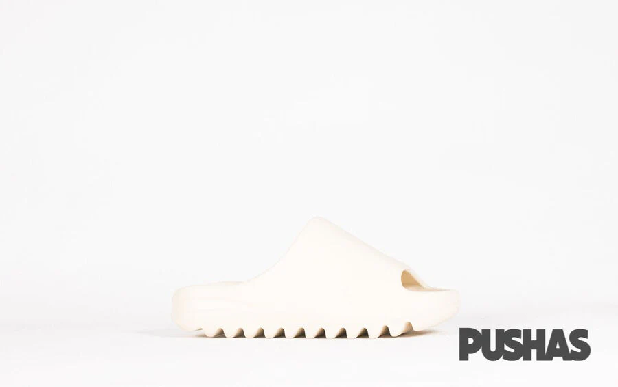 Yeezy Slide 'Bone' (2019) - Image 4