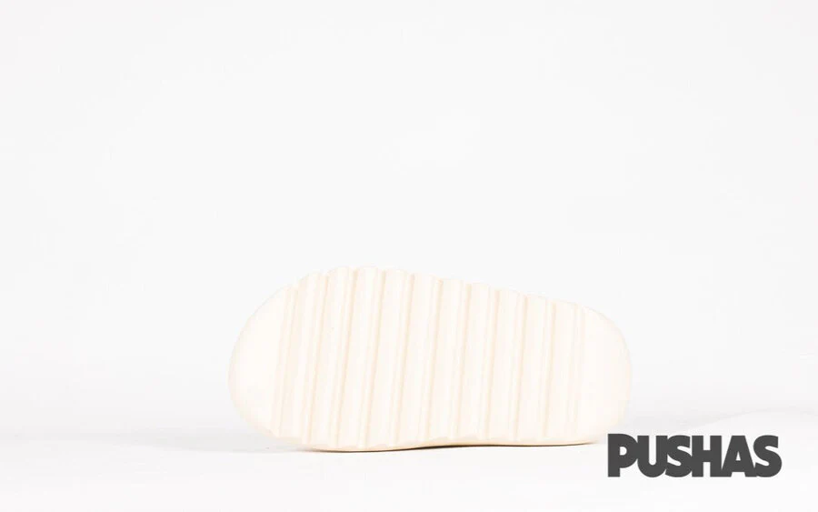 Yeezy Slide 'Bone' (2019) - Image 5